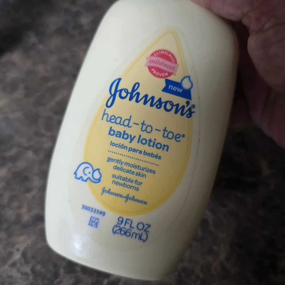 2 Johnsons Head-to-Toe Baby Lotion, 9 Fl. Oz Yellow bottle NEW